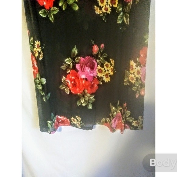 Plus Size Red Floral Maxi Skirt 2X - Picture 6 of 8